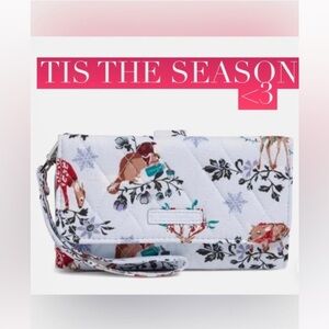 Vera Bradley RFID Smartphone Wristlet Cotton Quilted ✨ Merry Mischief Snow Day